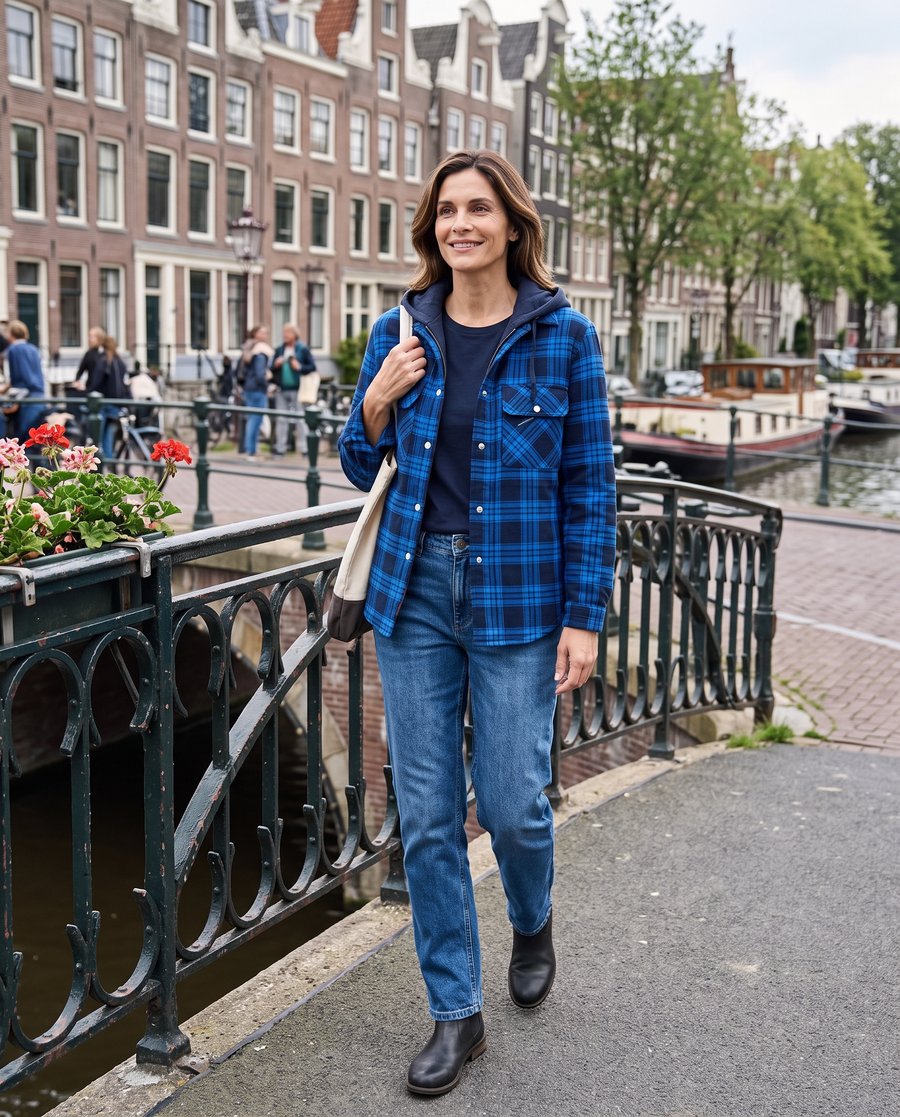 Zo draag je 'm – Dames Geruit Vest/Overshirt